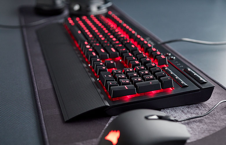 Corsair K68 plus Maus Corsair K68 plus Maus