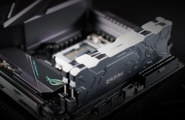 Zwei PCIe Gen 3 M.2